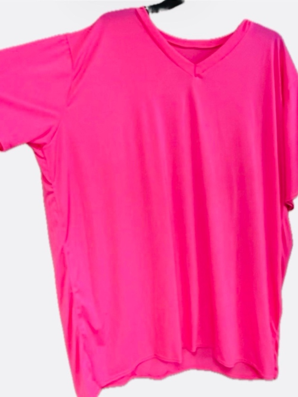 Wow wow wow Weissman Hot Pink V‑Neck Tunic Top